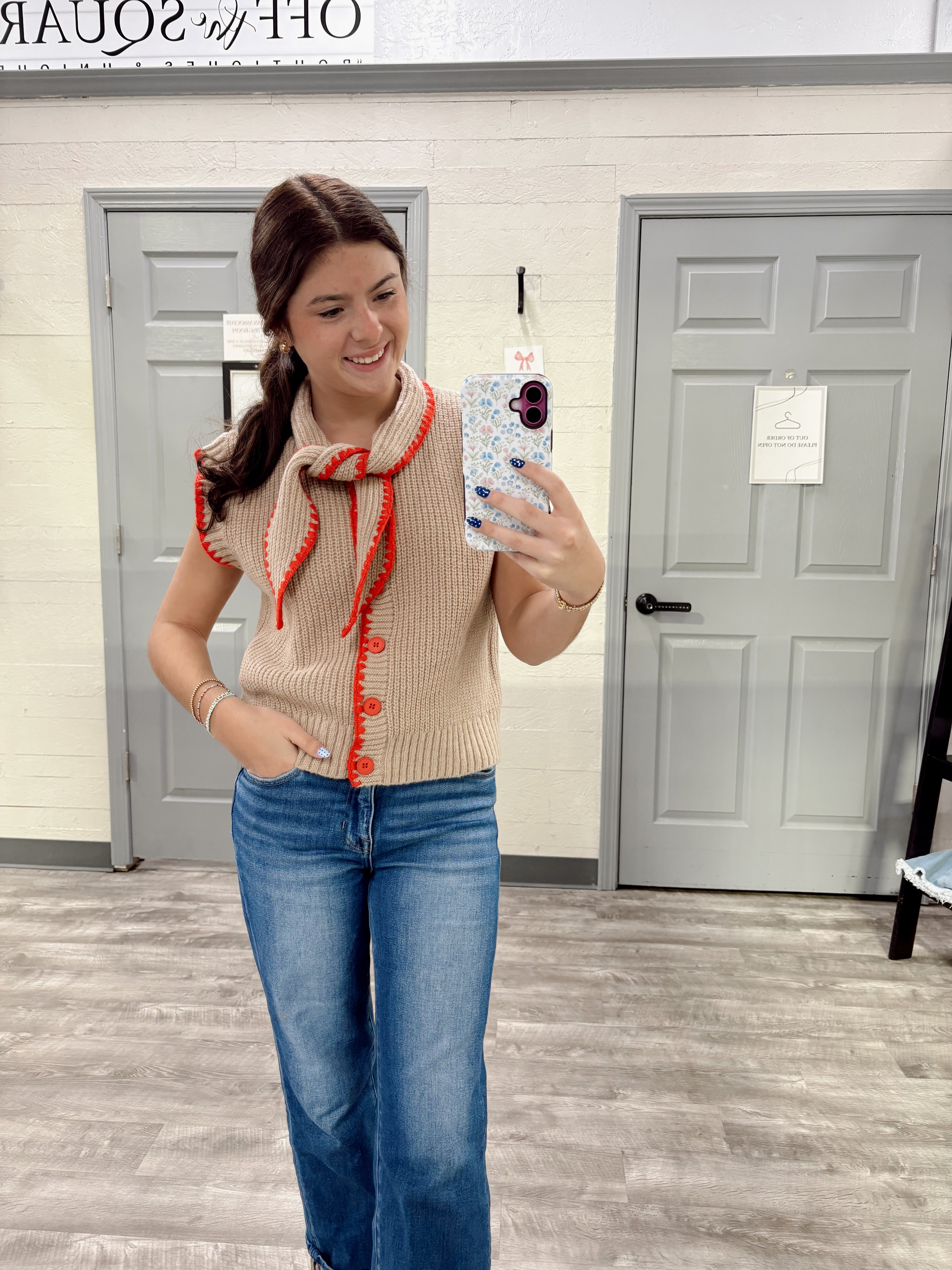 Tie Neck Brown/Red Sweater