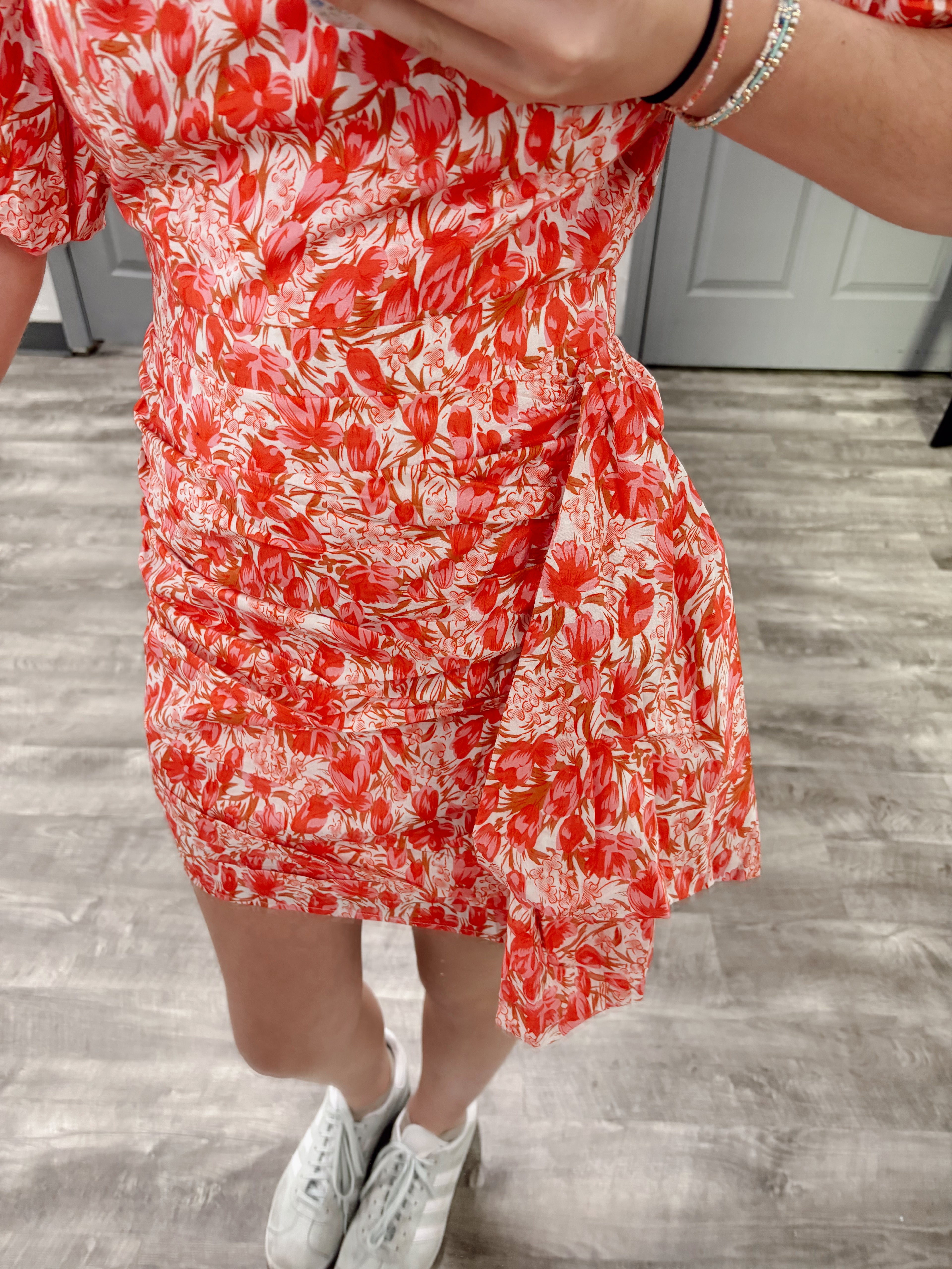 Ruched Floral Puff Sleeve Dress ￼