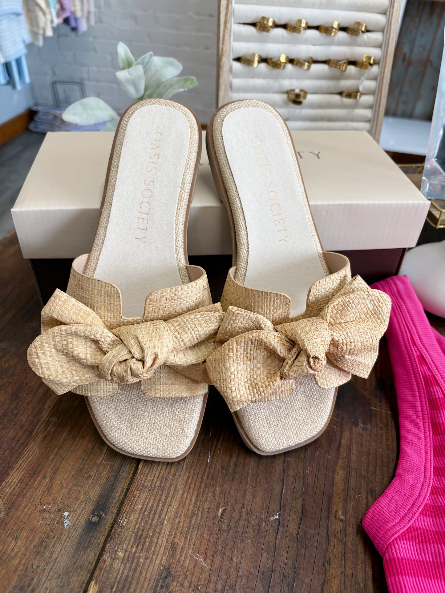 Natural Textured Bow Slide