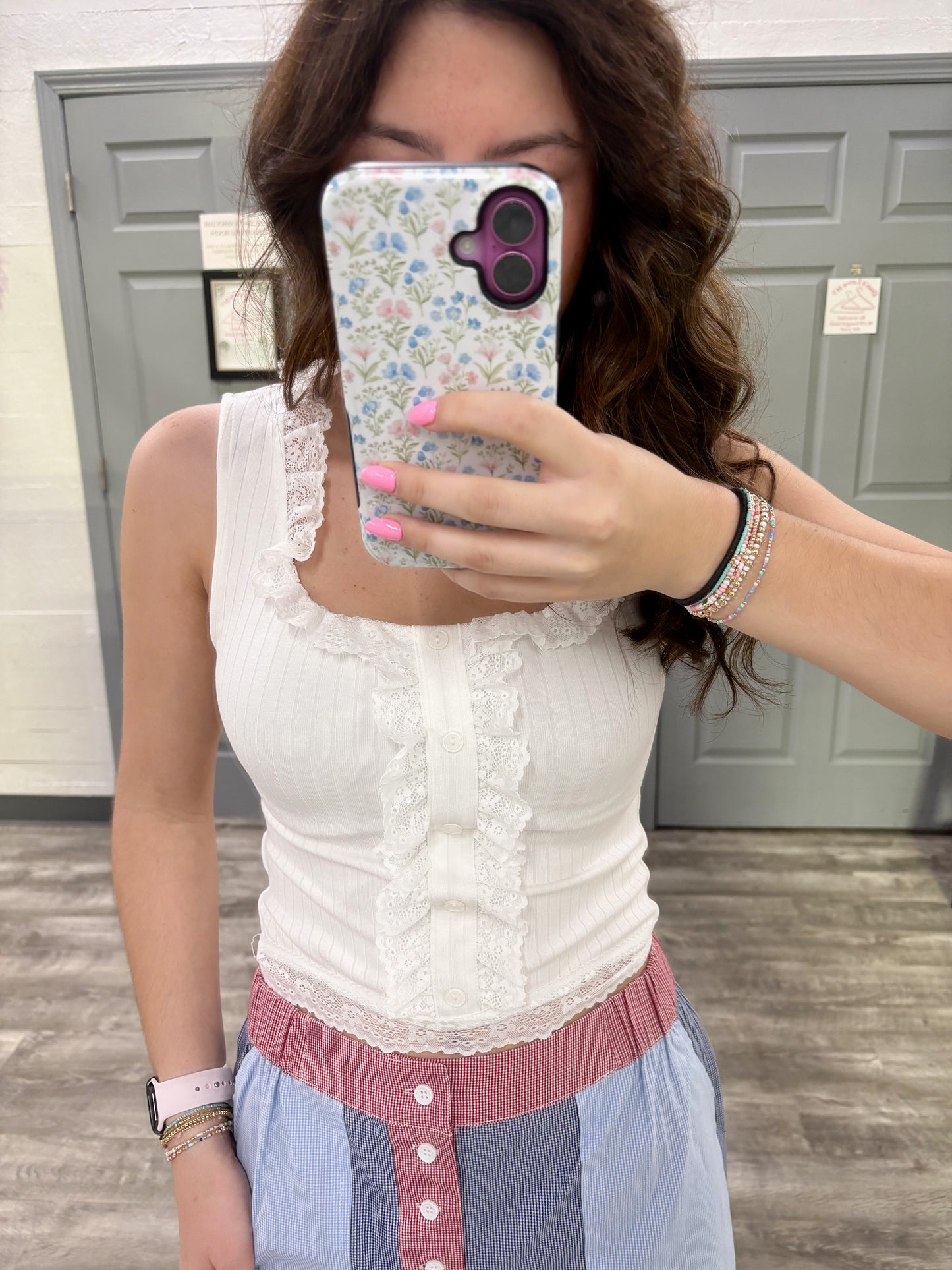 Sleeveless Ribbed Top w Lace Detail