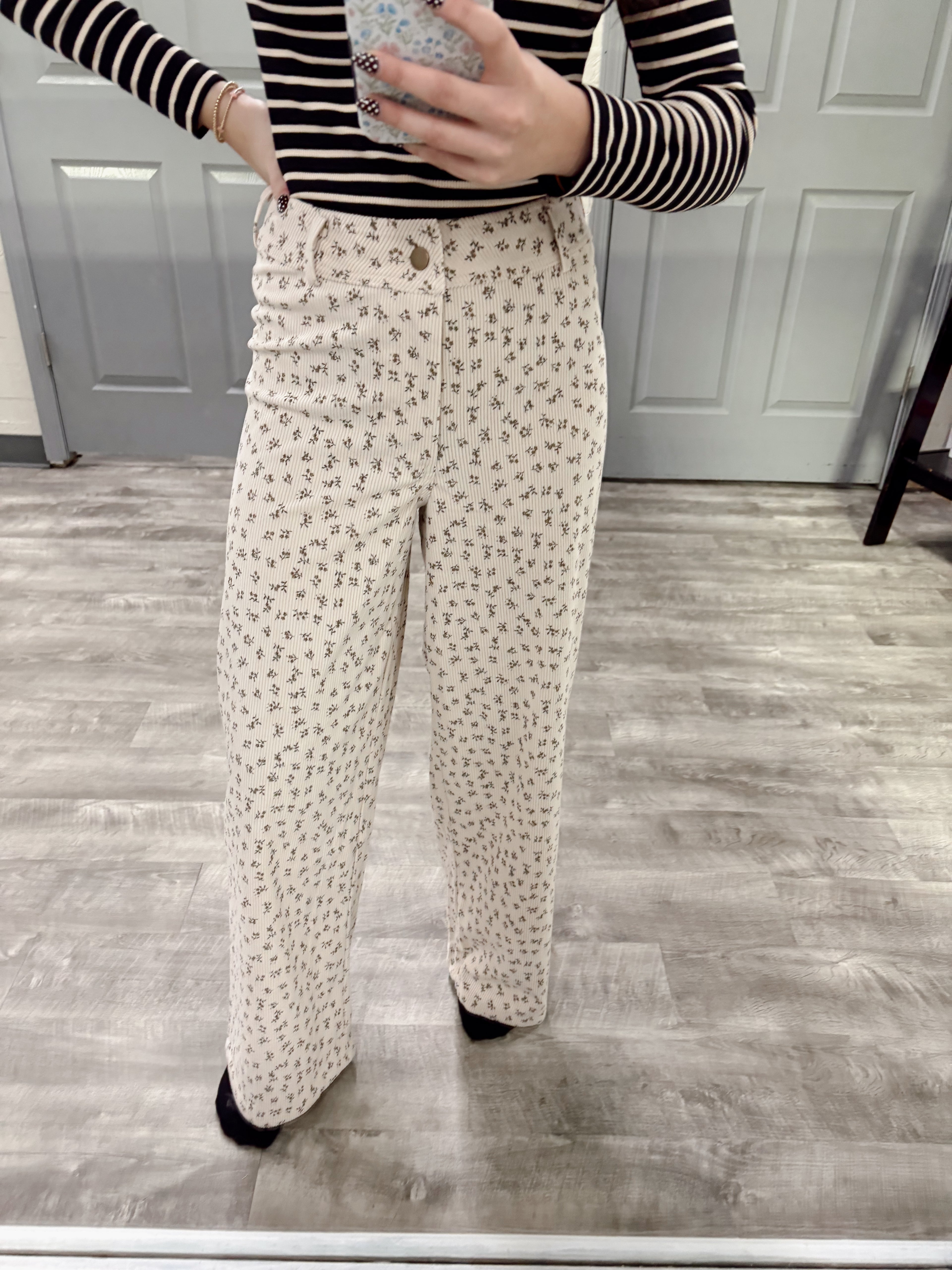 Floral Detailed Corduroy Pant